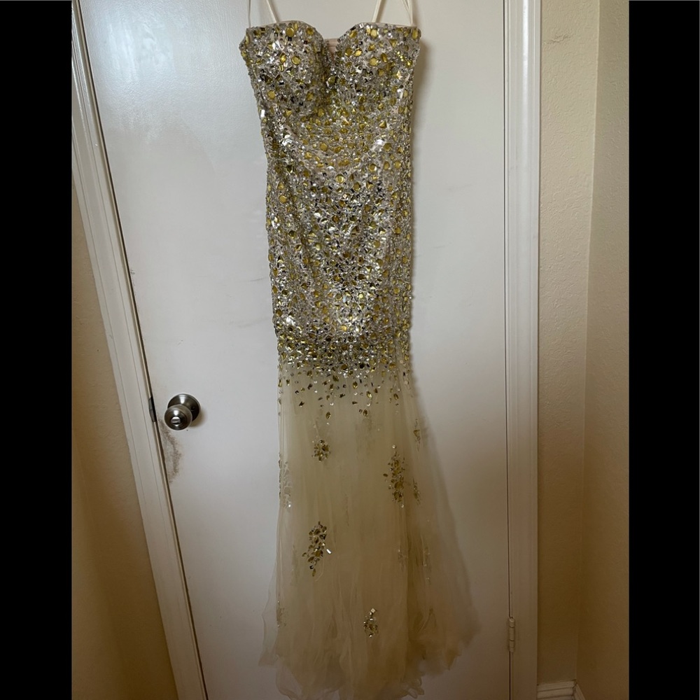Womens formal/ Party Dress!